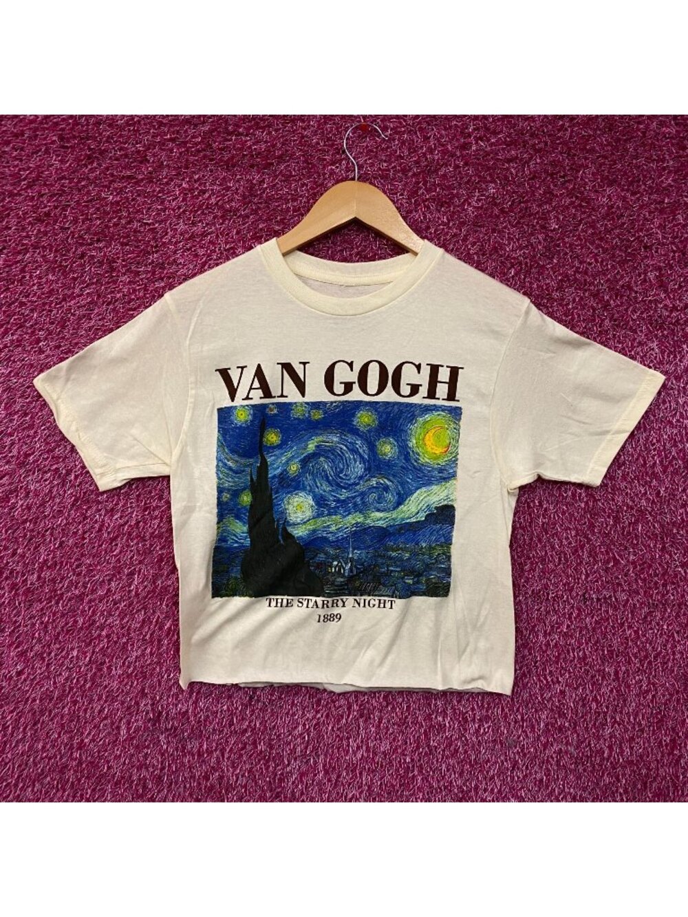 Vincent Van Gogh's "The Starry Night" Women's Crop T-Shirt Small